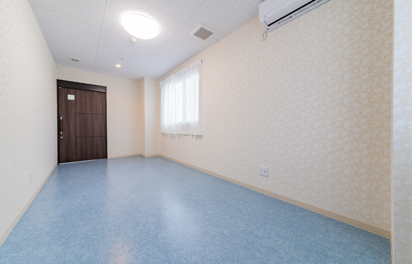 個室。階ごとに内装色を変えて空間の豊かさを演出